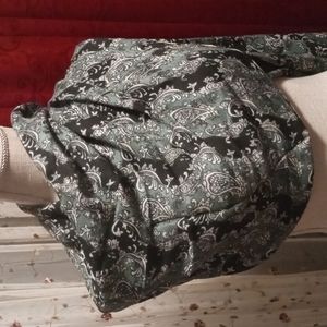 Pashmina Black White and Grey Printed Style Shawl NWT